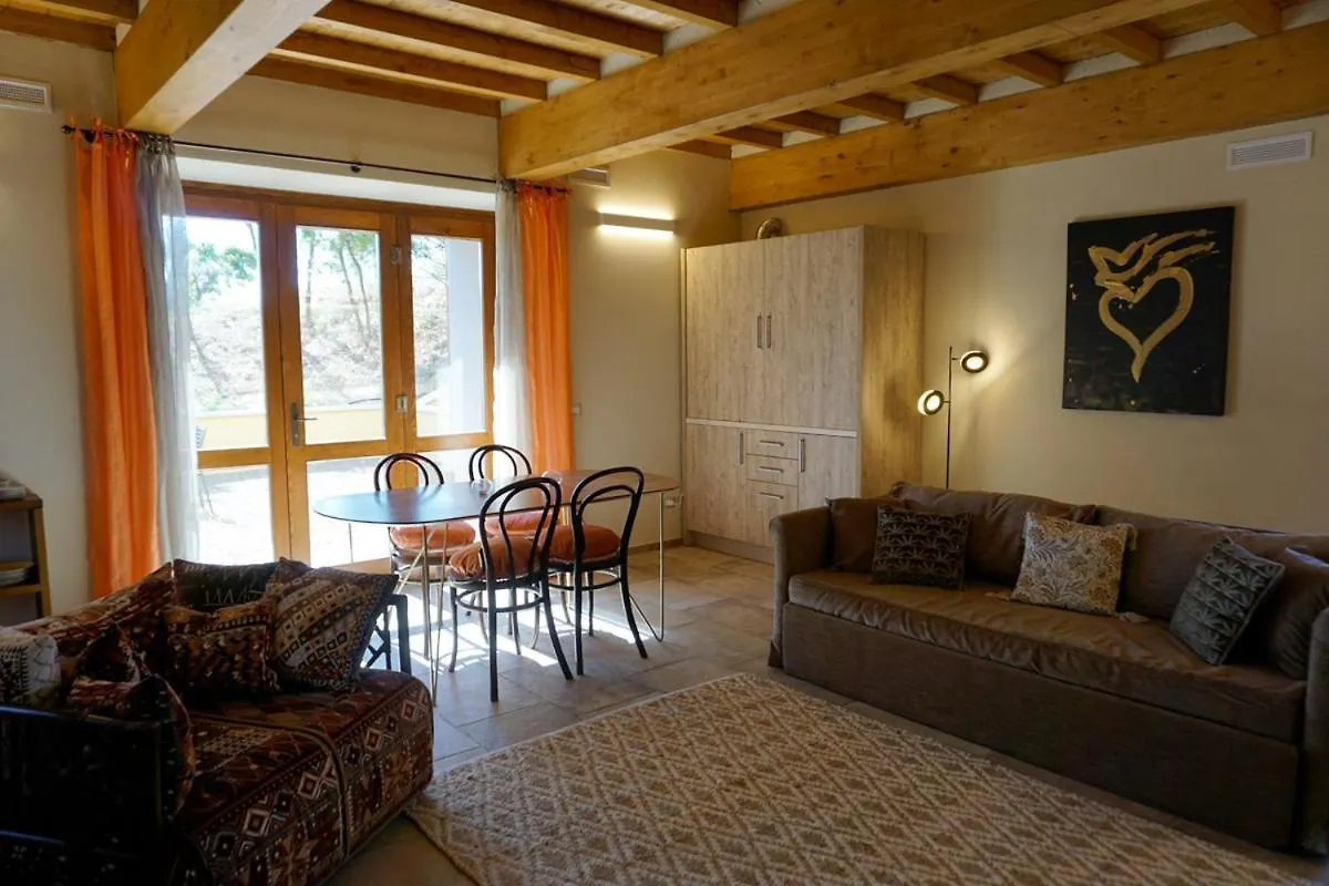 Farm stay Agriturismo Cheloni Guasticce Italy