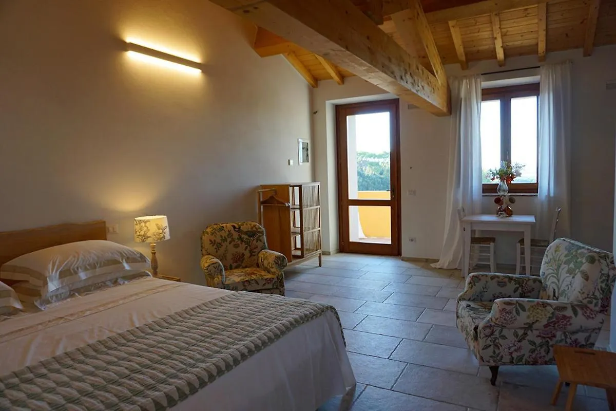 Farm stay Agriturismo Cheloni Guasticce Italy