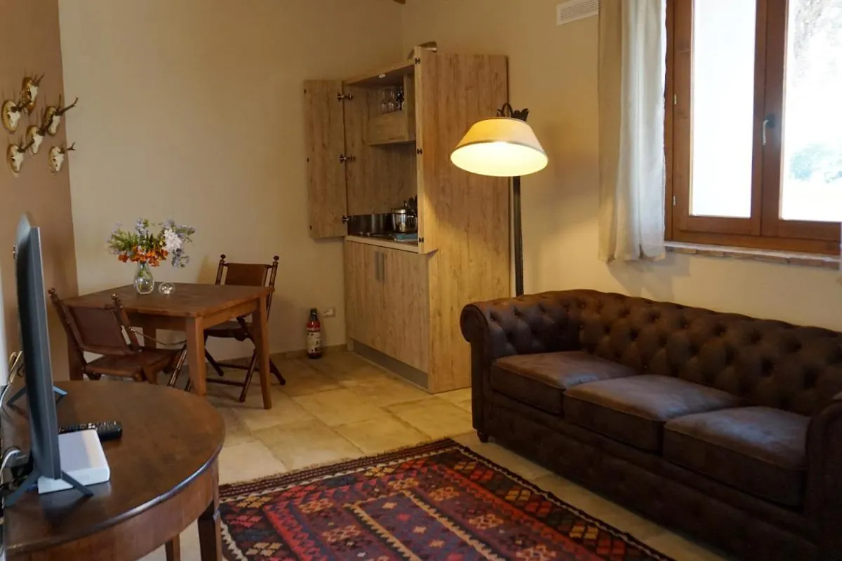 Agriturismo Cheloni Guasticce Farm stay